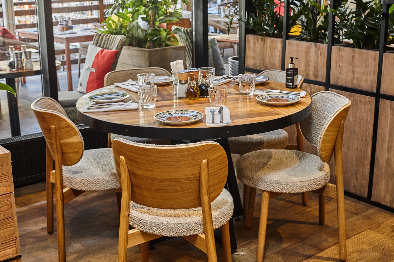 Ресторан "Сыроварня" на Усачевском рынке (Москва)