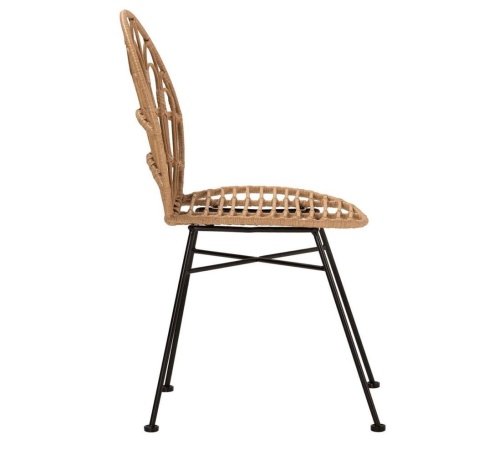 стул для летней веранды кафе и ресторана вид сбоку