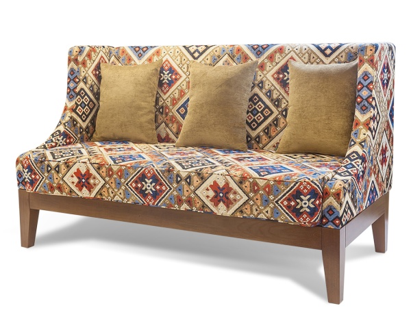 Диван Luigi с бледно-оранжевой спинкой