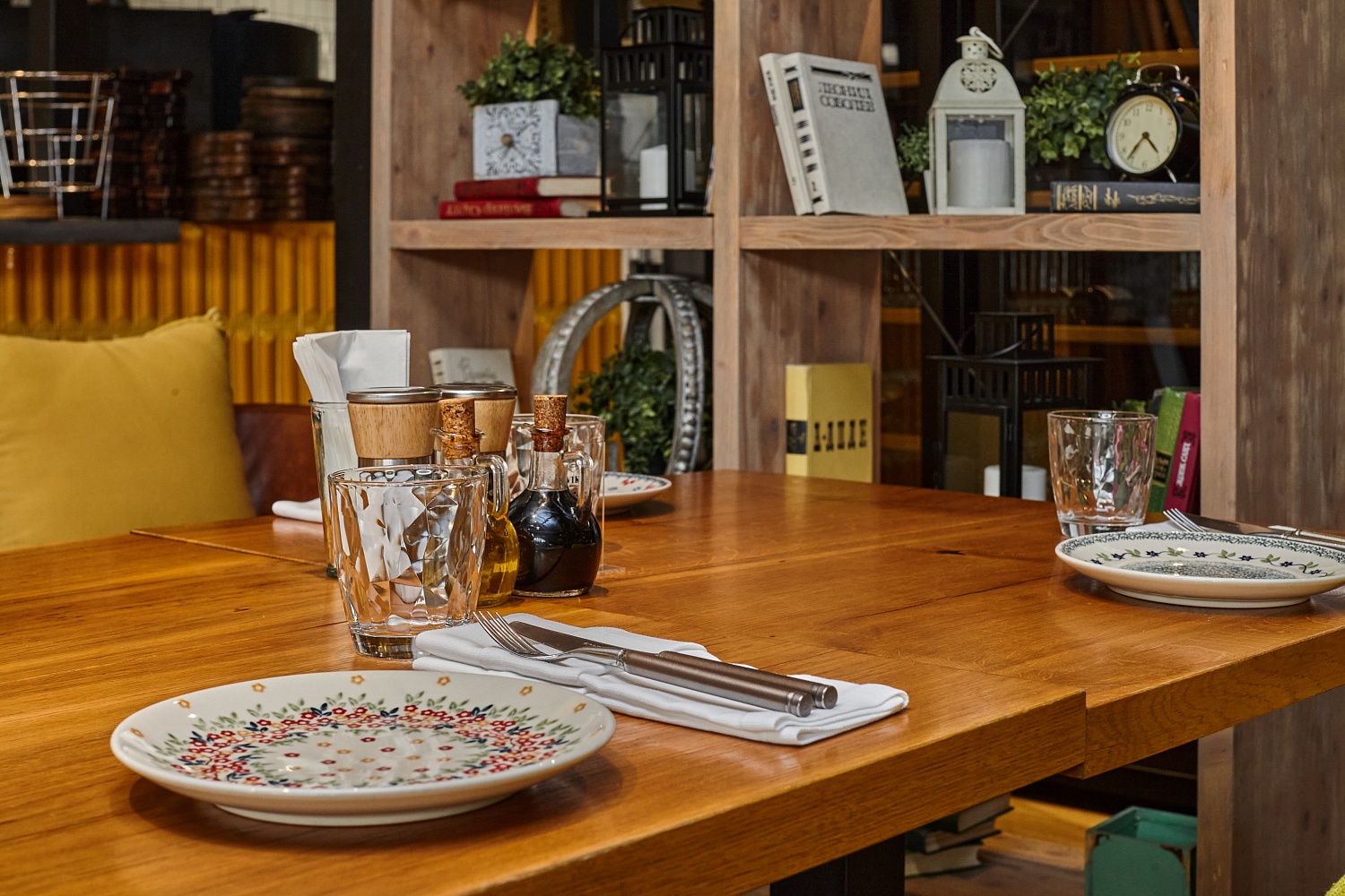 Ресторан "Сыроварня" на Усачевском рынке (Москва)